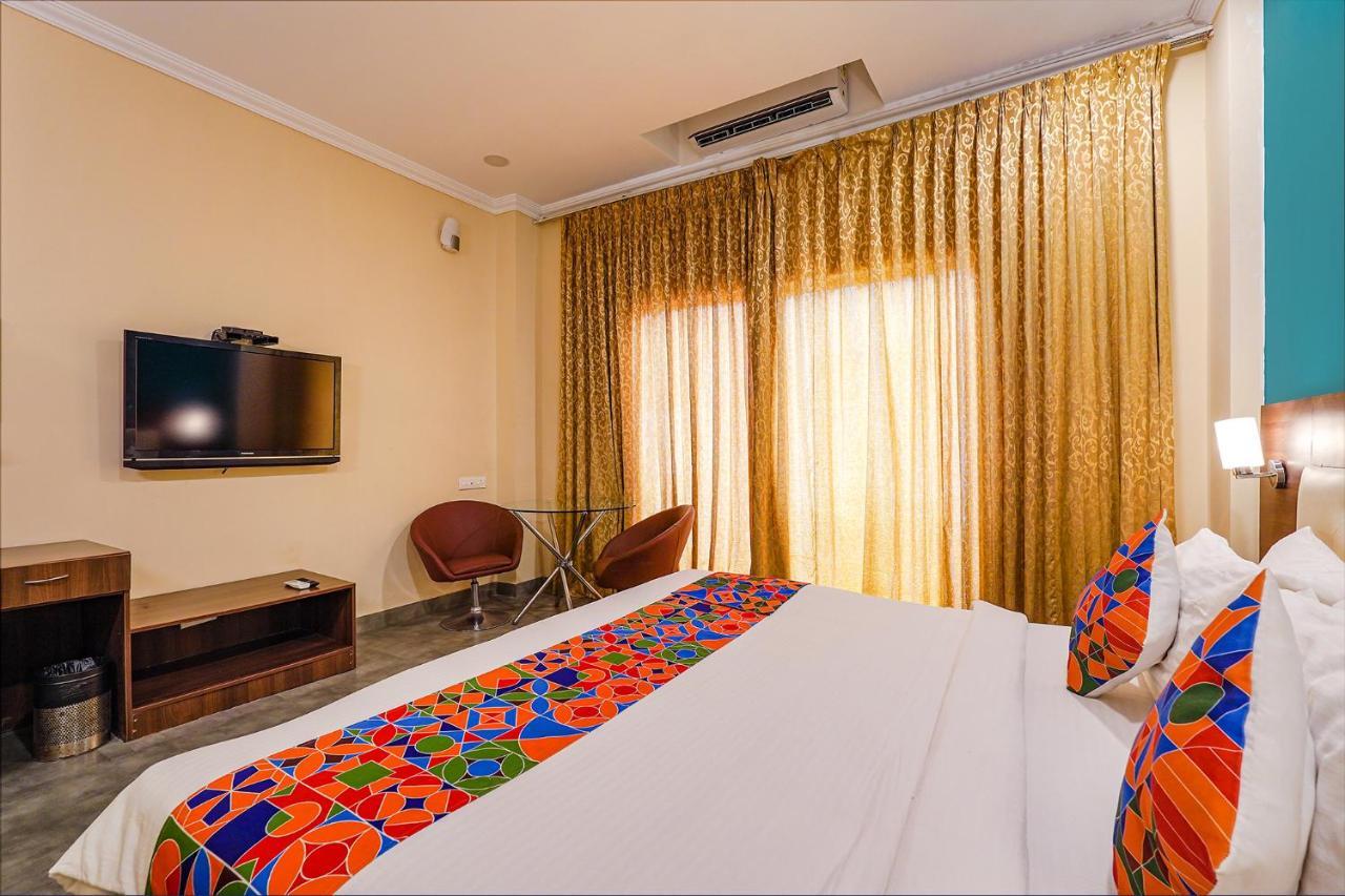 Fabhotel Chris - Nr Vydehi Hospital バンガロール エクステリア 写真